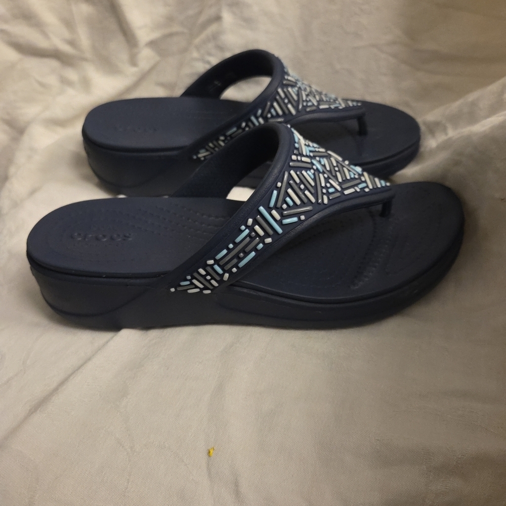 CROCS Navy Monterey Embellished Thong Sandals for Women sz 8 - Picture 4 of 9